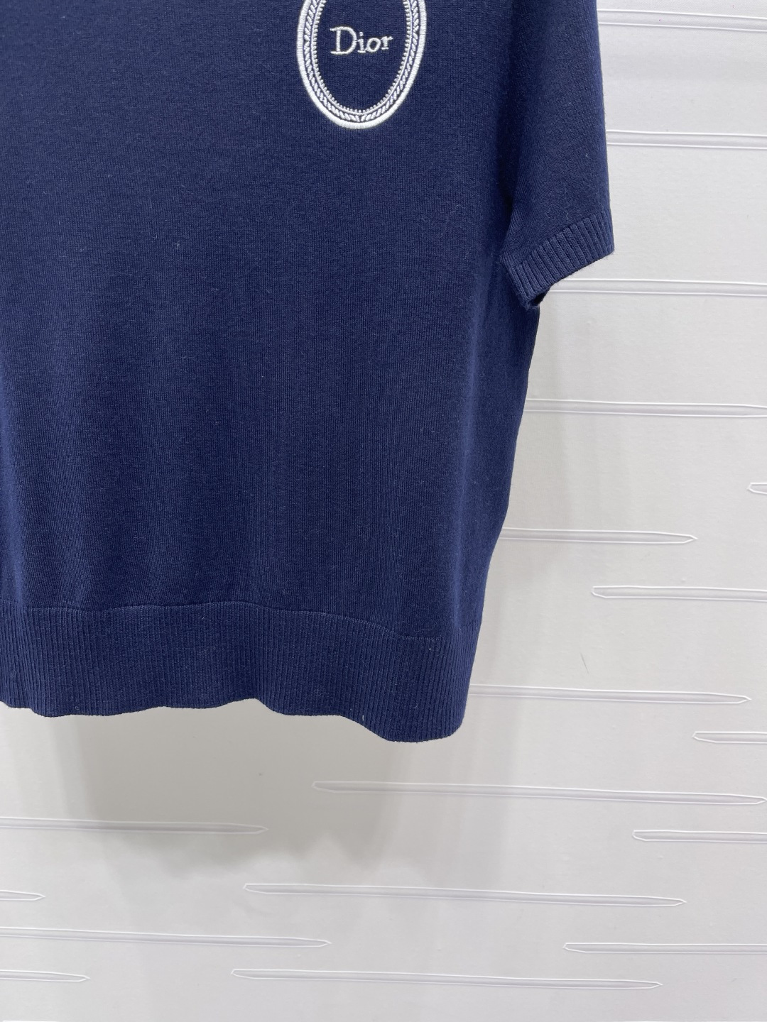 Women's short sleeves